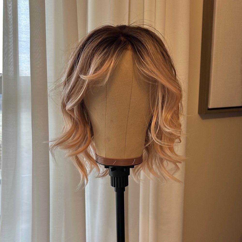 Chelsey Smith Crowns Butterfly Short Apricot Petite